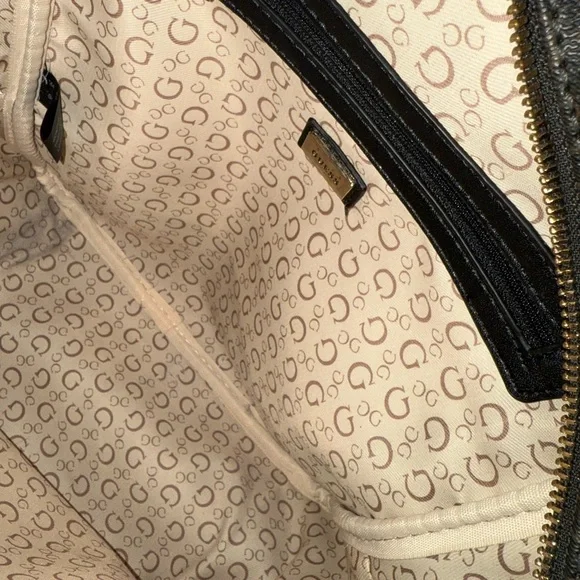 Guess Black and Tan Backpack with Textured Design - Picture 4 of 5